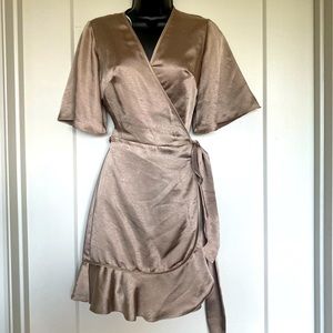 Style Stalker Dress That’s Perfect For The Holida… - image 1